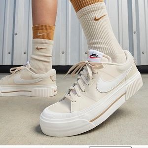 Nike Court Legacy Lift Women's size 9.5 cream and white